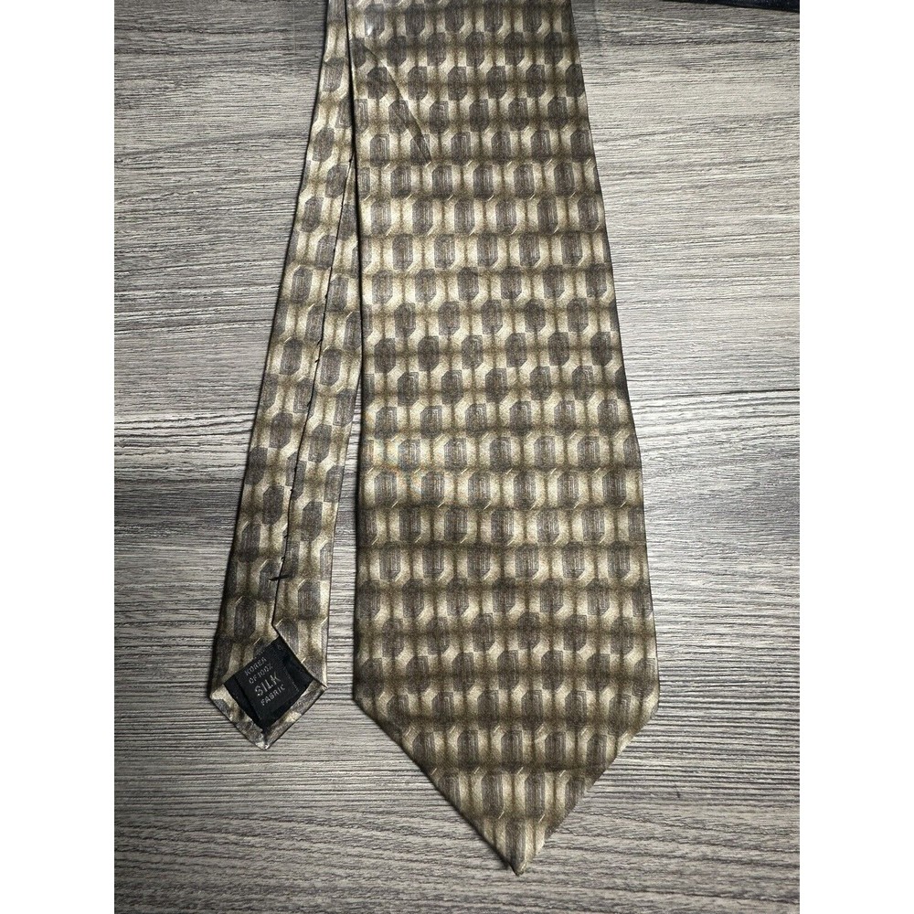 Vintage Bill Blass Men's Tie Brown Geometric Pattern 100% Silk 60" x 3.75"